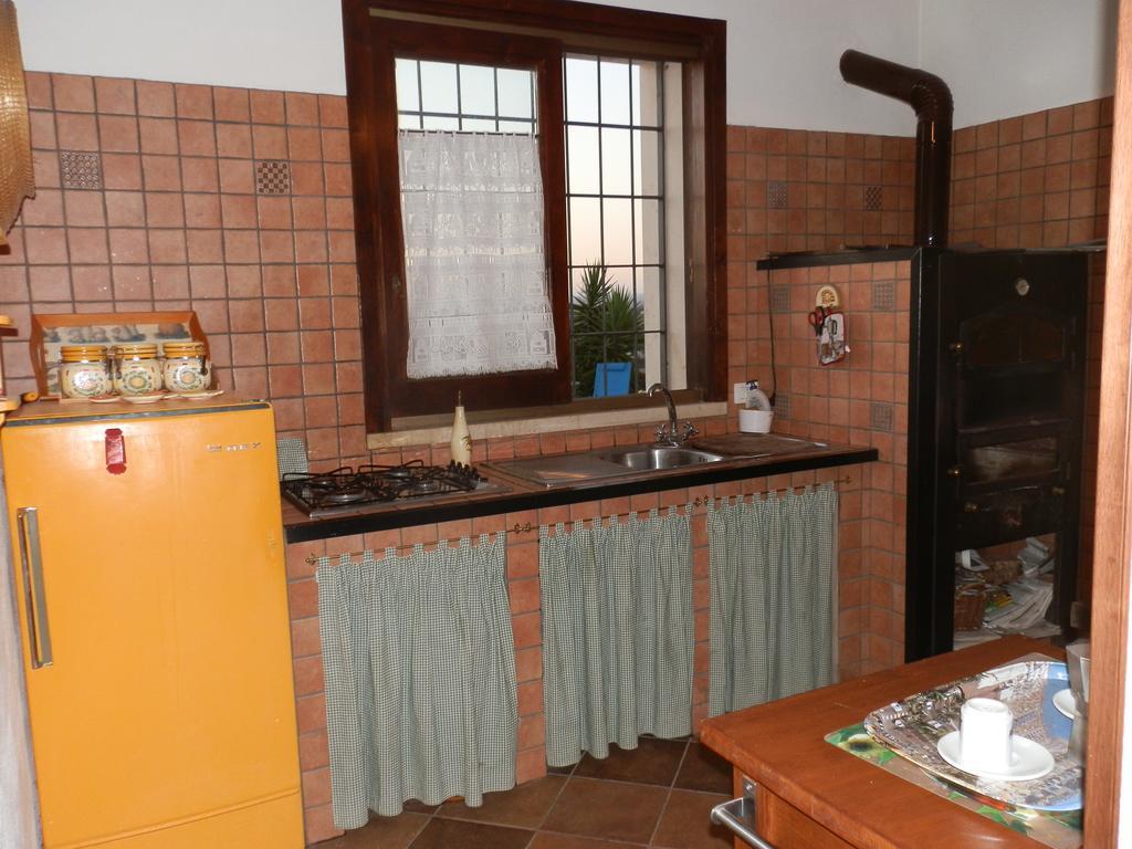 La Pietra Villa Chiaramonte Gulfi Szoba fotó